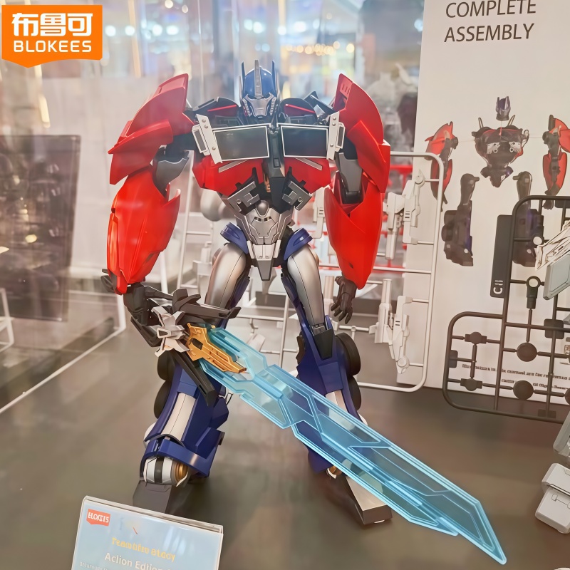 Коллекционная сборная модель-к – обзор и цена Model Kit Optimus Prime