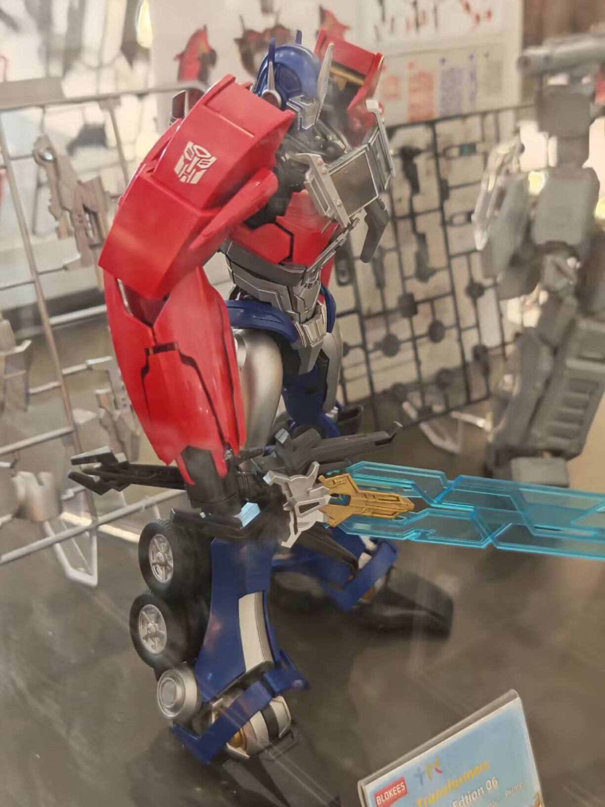 Коллекционная сборная модель-к – обзор и цена Model Kit Optimus Prime