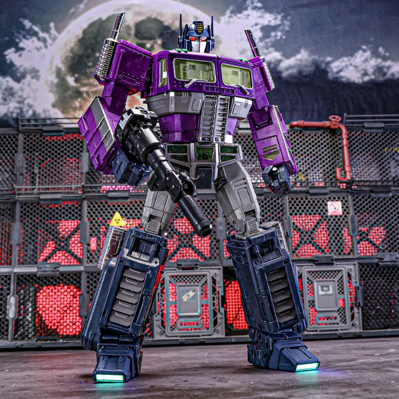 【Новинка】 Игрушка-трансформер  – обзор и цена Model Kit Optimus Prime