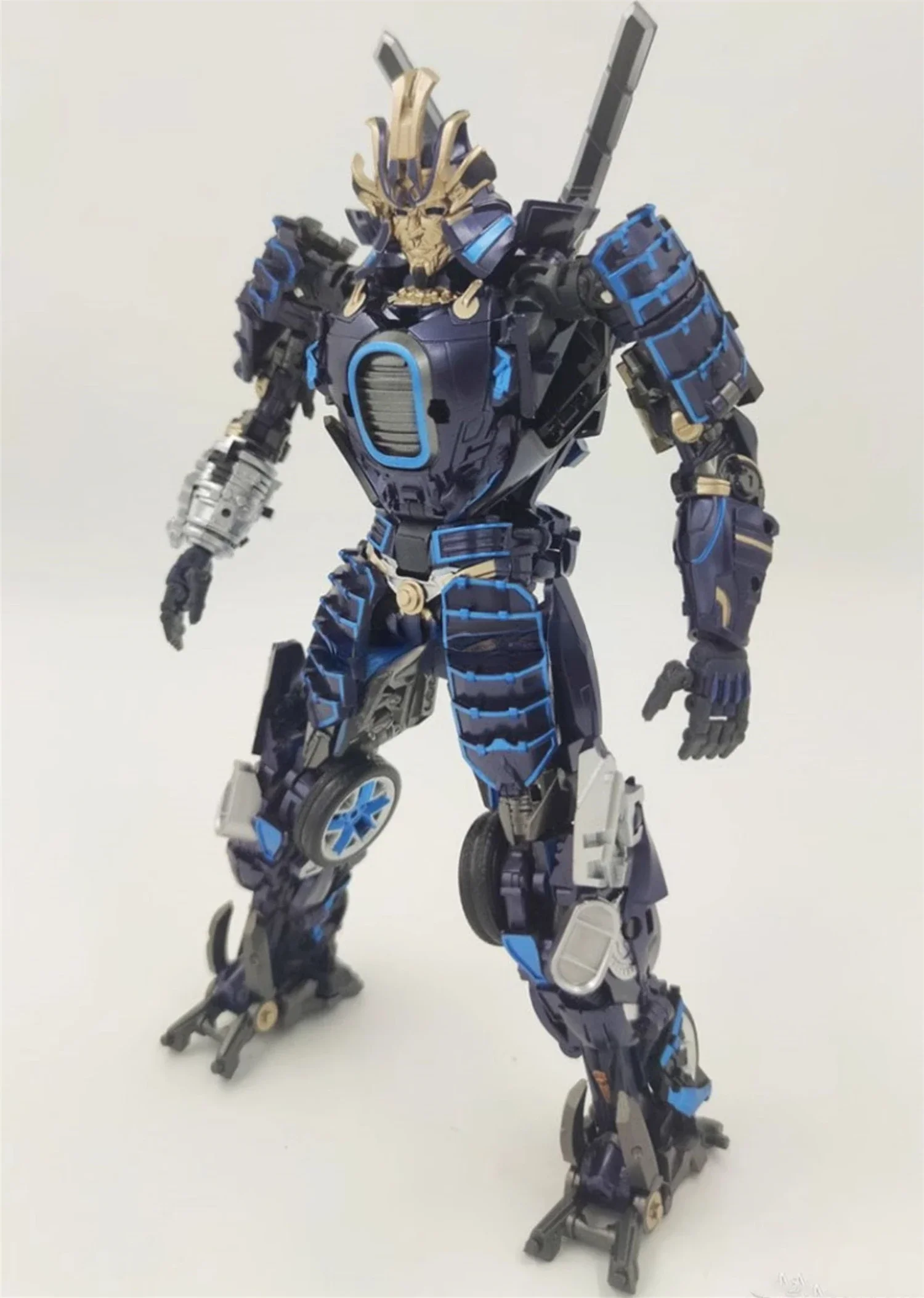 В наличии: Трансформирующиеся  – обзор и цена Model Kit Optimus Prime