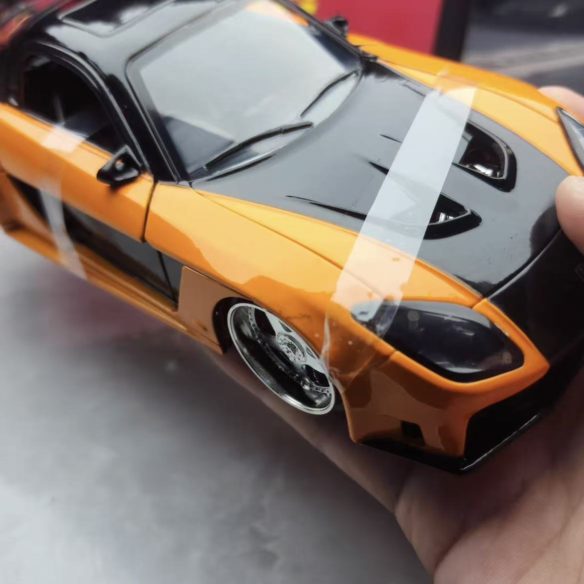 Модель автомобиля JADA 1:24 To – обзор и цена Model Kit Lamborghini